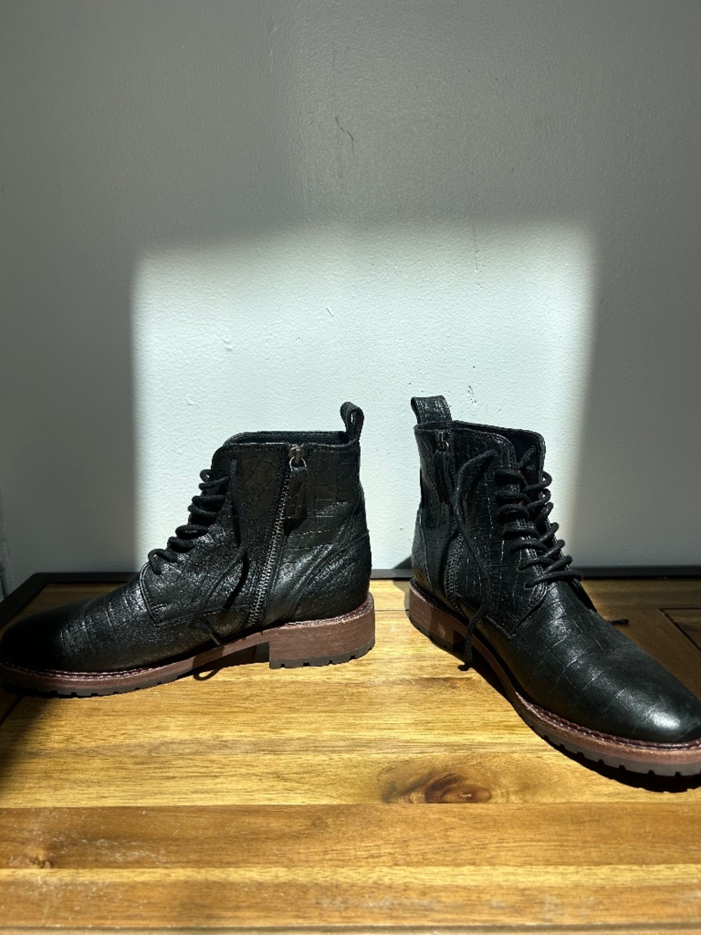 Johnston & Murphy black leather boots, Julie Lace-Up